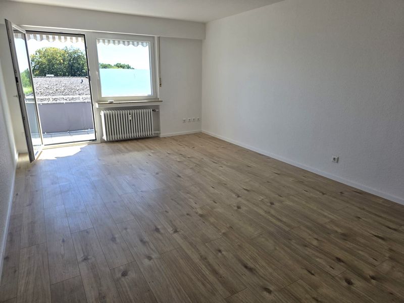 Frisch renovierte 3-Zimmer-Wohnung mit Balkon